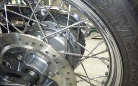 TRIUMPH BONNEVILLE T100 2005