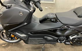 YAMAHA T-MAX 560 A SJ21J