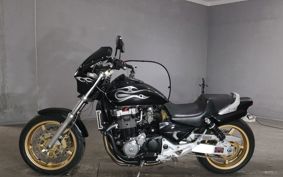 HONDA X4 2000 SC38