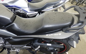 SUZUKI GSR250