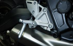 HONDA CB650R E-Clutch 2024 RH17