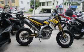 YAMAHA WR250R DG15J