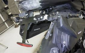YAMAHA FZ25 2000