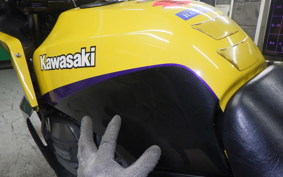 KAWASAKI GPZ900R NINJA 2000 ZX900A