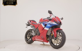 HONDA CBR600RR 2025 PC40
