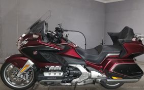 HONDA GL1800 TOUR DCT SC79