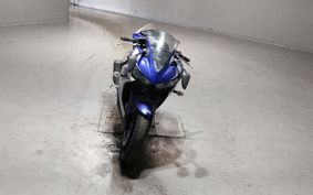 YAMAHA YZF-R25