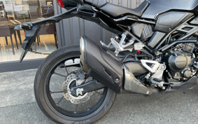 HONDA CB250R MC52