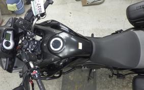 SUZUKI Vｽﾄﾛｰﾑ650XT 2015