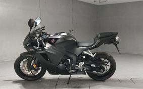 HONDA CBR600RR 2024 PC40