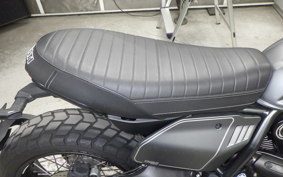 DUCATI SCRAMBLERナイトシフト 2022