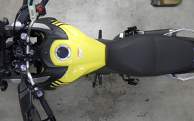 SUZUKI Vｽﾄﾛｰﾑ650XTA 2017 C733A