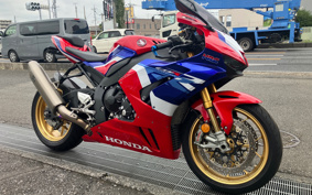 HONDA CBR1000RR-R FB SP 2024 SC82
