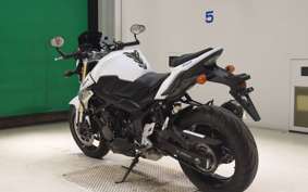 SUZUKI GSR750 2011