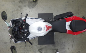 YAMAHA YZF-R15 2014