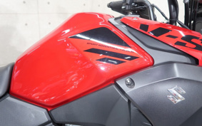 SUZUKI STROM 250 DS11A