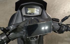 YAMAHA N-MAX 155 SG56
