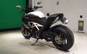 DUCATI DIAVEL AMG 2013