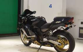KAWASAKI ZX 1200 NINJA R 2002 ZXT20B