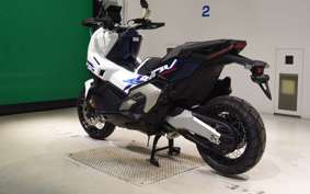 HONDA X-ADV 750 2026 RH21