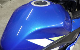 SUZUKI GSX250R 2015