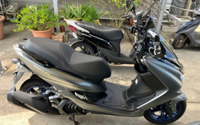 YAMAHA MAJESTYS SG52J