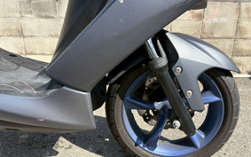 YAMAHA MAJESTYS SG52J