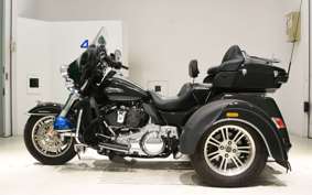 HARLEY FLHTCUTG TRIKE 1750 2017