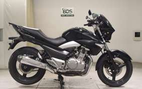SUZUKI GSR250
