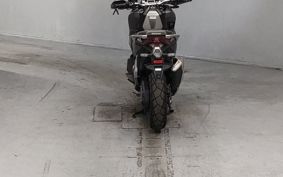 HONDA X-ADV 750 RC95