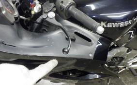 KAWASAKI ZZ1200 NINJA R 2004 ZXT20C
