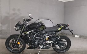 TRIUMPH STREET TRIPLE RS 2024 HDA614