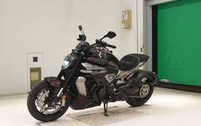 DUCATI XディアベルV4 2026