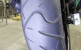 SUZUKI GSR250F 2011