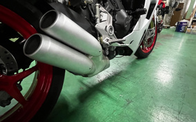 DUCATI SUPER SPORT S 2017 VA01