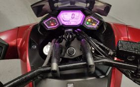 HONDA NM4 VULTUS -02 RC82