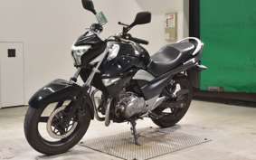 SUZUKI GSR250