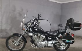 YAMAHA VIRAGO 250 3DM