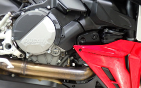 DUCATI STREETFIGHTER V2 2022 3F00