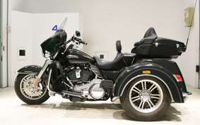 HARLEY FLHTCUTG TRIKE 1750 2017