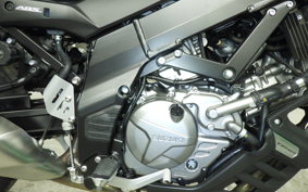 SUZUKI Vｽﾄﾛｰﾑ650XTA 2025 C733M