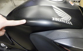 HONDA CB650F 2014 RC83