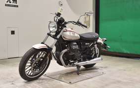 MOTO GUZZI V9 ROAMER 2017