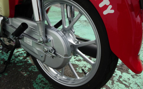 HONDA SUPER CUB 110 HELLOKITTY JA59
