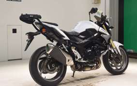 SUZUKI GSR750 A 2013 GR7NA