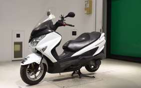 SUZUKI SKYWAVE 200 (Burgman 200)