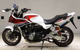 HONDA CB1300SB SUPER BOLDOR A 2016 SC54