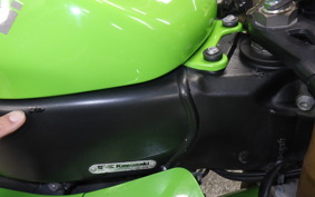KAWASAKI ZX 10 NINJA R 2004 ZXT00C