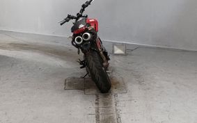 DUCATI  DUCATI  HYPERMOTARD 796 B101AA