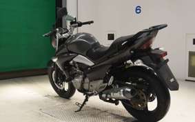 SUZUKI GSR250